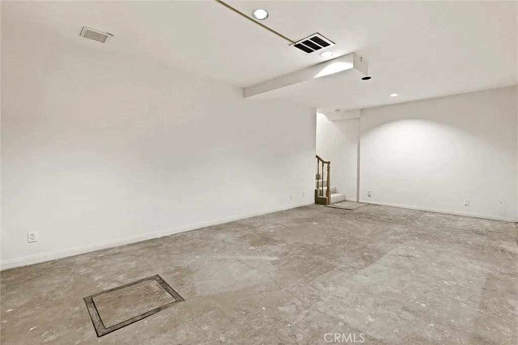 Additional image 109 of 12134 Lawler St, Los Angeles, CA 90066