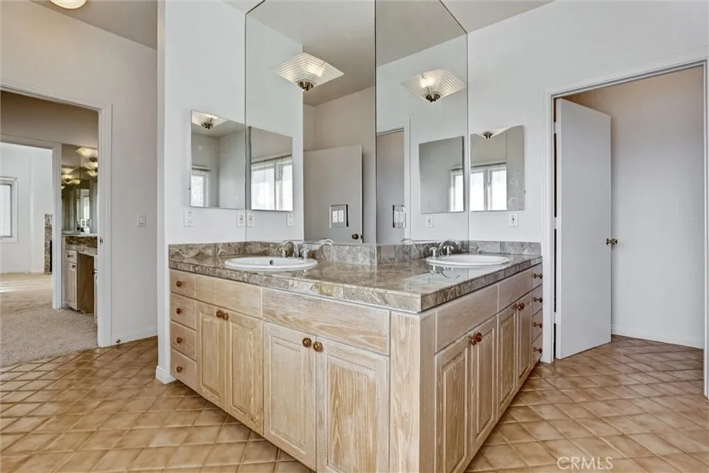 Additional image 45 of 12134 Lawler St, Los Angeles, CA 90066