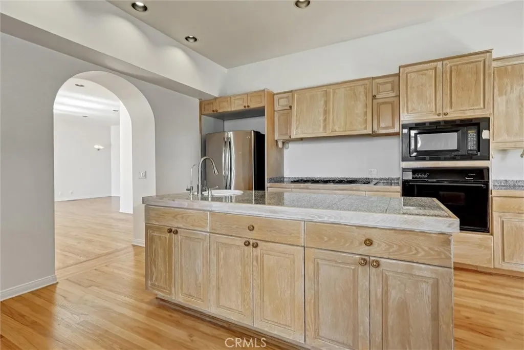 Additional image 16 of 12134 Lawler St, Los Angeles, CA 90066