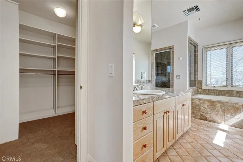 Additional image 38 of 12134 Lawler St, Los Angeles, CA 90066