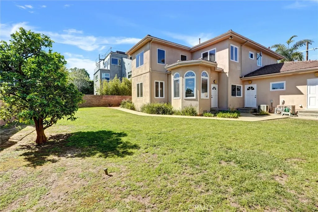 Additional image 52 of 12134 Lawler St, Los Angeles, CA 90066