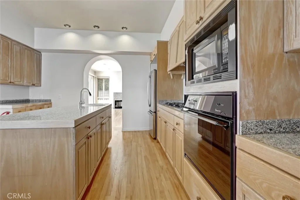 Additional image 18 of 12134 Lawler St, Los Angeles, CA 90066