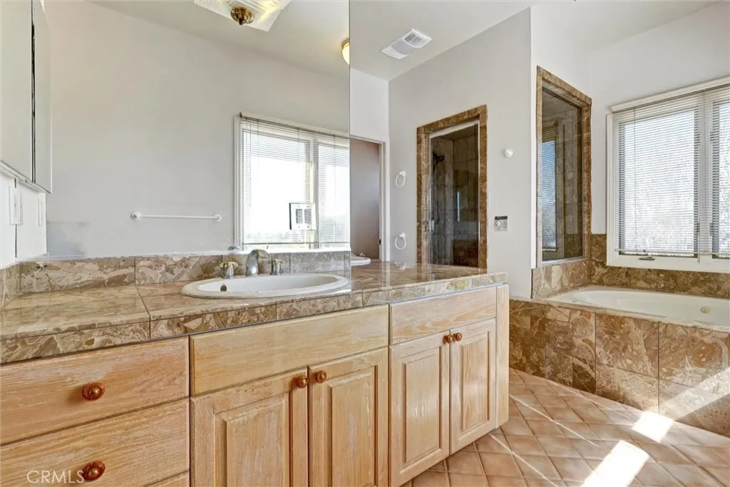 Additional image 102 of 12134 Lawler St, Los Angeles, CA 90066