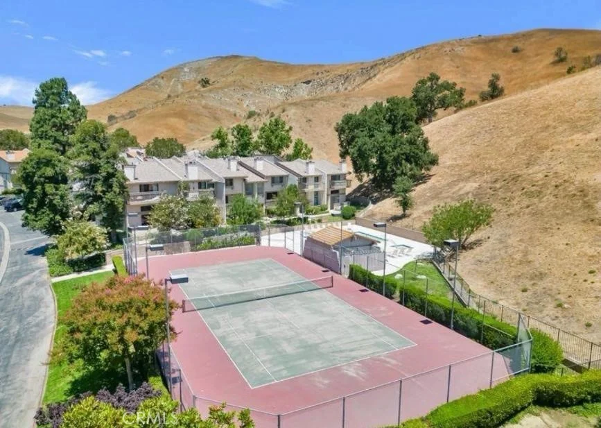 26009 Alizia Canyon Dr Unit E, Calabasas, CA 91302