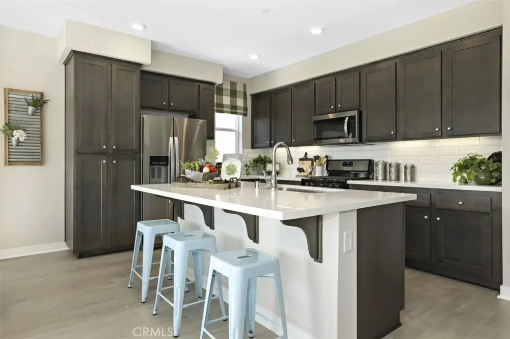 12837 Watt Lane Unit B, Sylmar, CA 91342