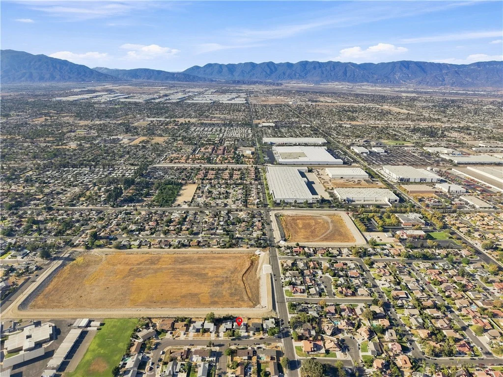 1530 Athol Street, Bloomington, CA 92316