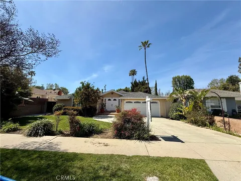 5851 Cahill Avenue, Tarzana, CA MLS: SR25058728
