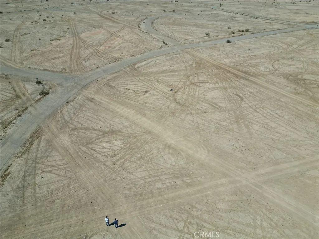 Additional image 2 of 2086 Loop Drive, Thermal, CA 92274