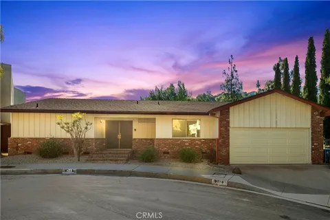 8110 Mckim Court, Los Angeles, CA 90046 - MLS#: OC25043998