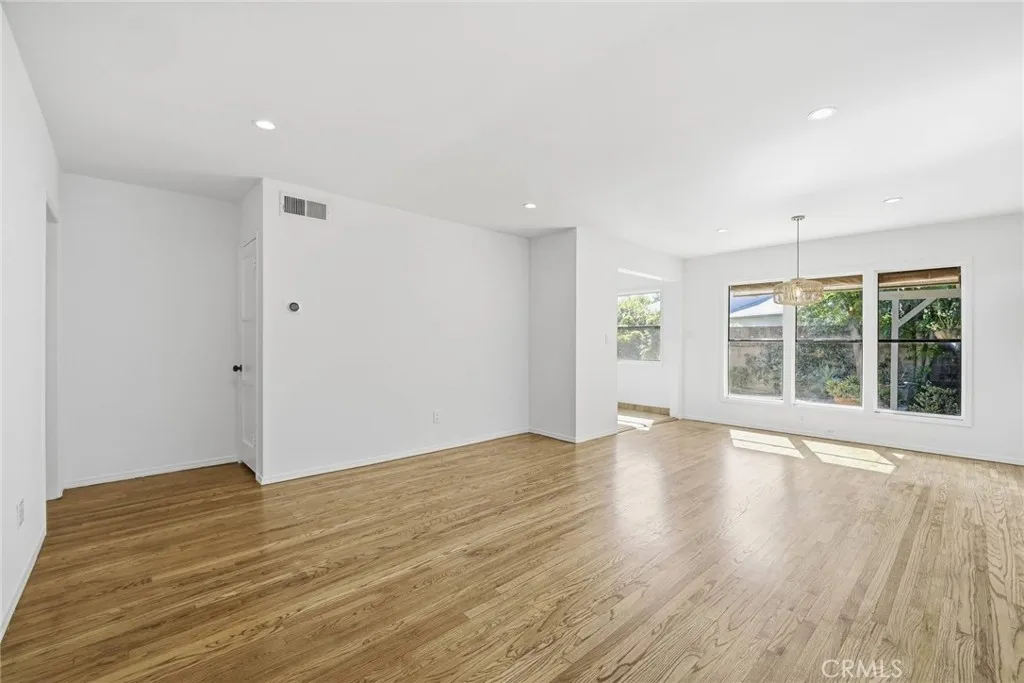 Additional image 34 of 18228 Keswick St, Reseda, CA 91335