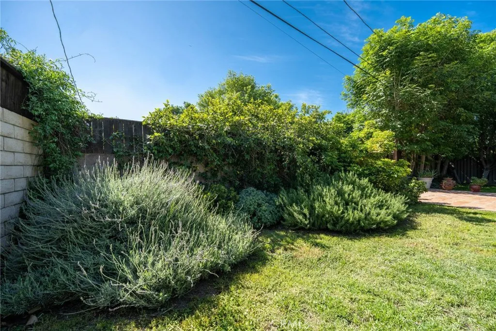 Additional image 29 of 18228 Keswick St, Reseda, CA 91335