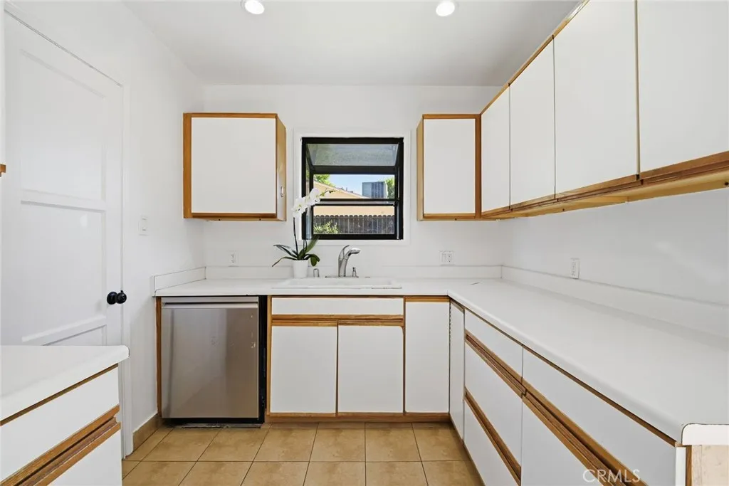 Additional image 37 of 18228 Keswick St, Reseda, CA 91335