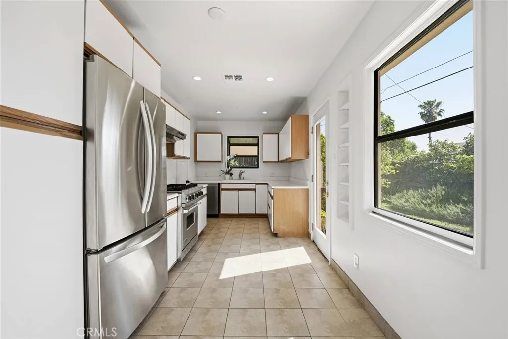 Additional image 8 of 18228 Keswick St, Reseda, CA 91335