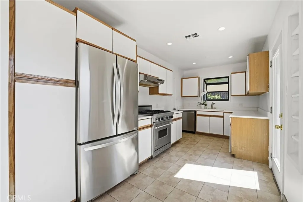 Additional image 11 of 18228 Keswick St, Reseda, CA 91335