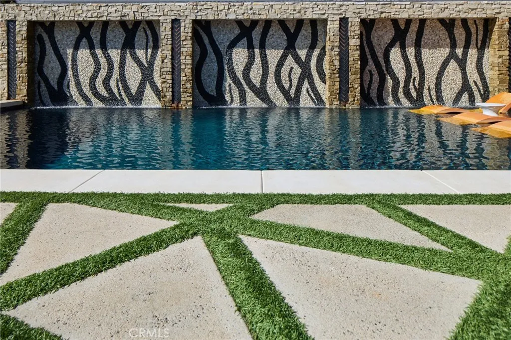 Additional image 102 of 1112 Park Street, Huntington Beach, CA 92648