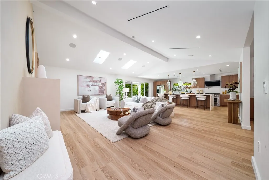 Additional image 73 of 13946 Chandler Blvd, Sherman Oaks, CA 91401