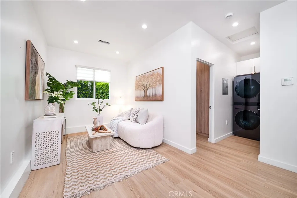 Additional image 106 of 13946 Chandler Blvd, Sherman Oaks, CA 91401