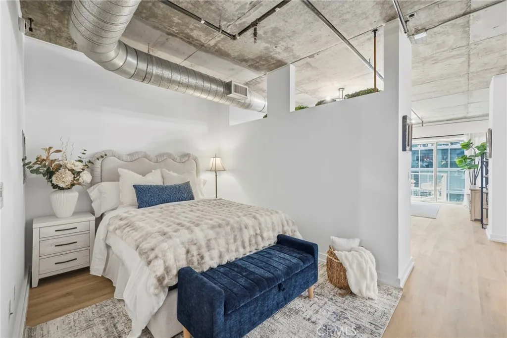 Additional image 13 of 645 W 9th St #424, Los Angeles, CA 90015