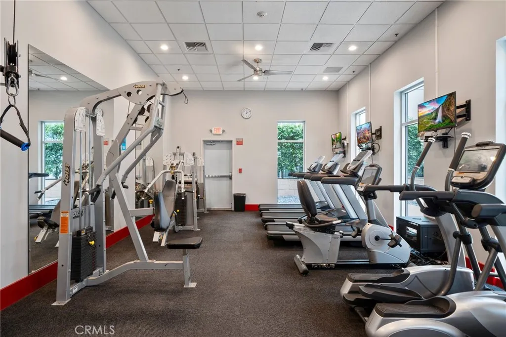 Additional image 28 of 645 W 9th St #424, Los Angeles, CA 90015