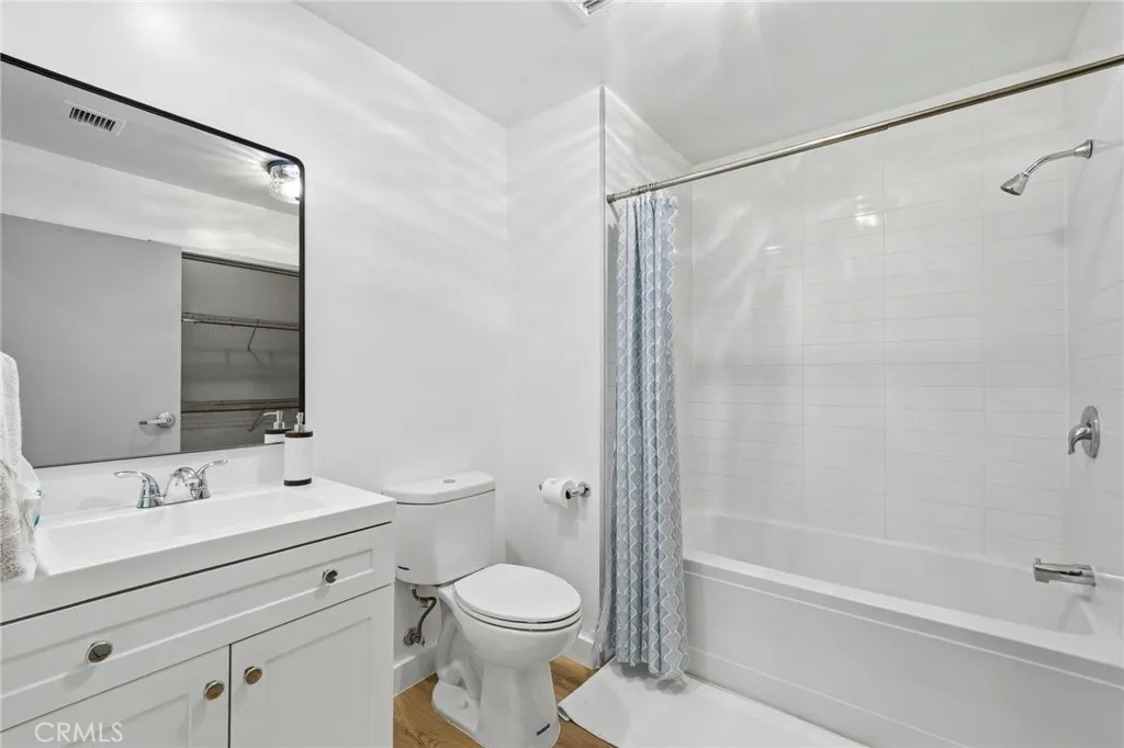 Additional image 52 of 645 W 9th St #424, Los Angeles, CA 90015