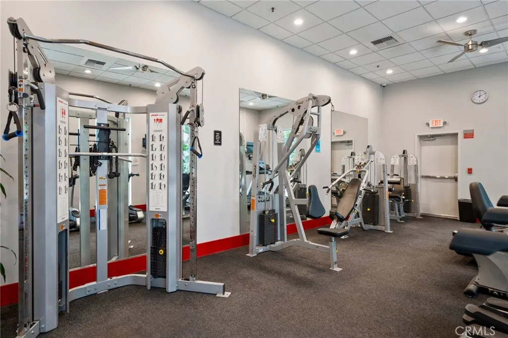 Additional image 63 of 645 W 9th St #424, Los Angeles, CA 90015