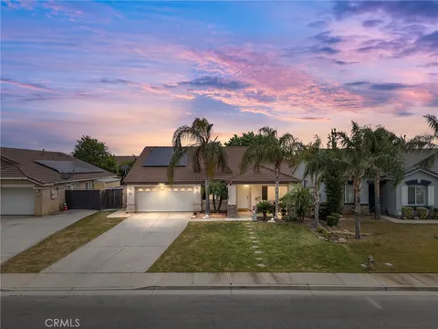 11715 Stratosphere Avenue, Bakersfield, CA MLS: SR25085413