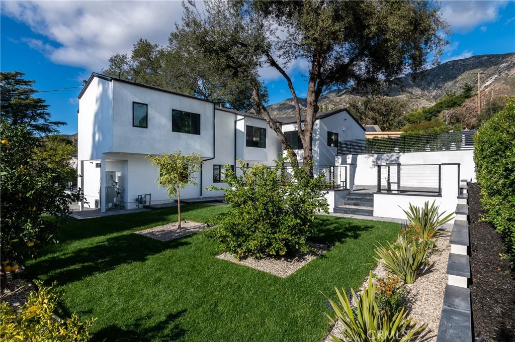3011 Frances Avenue, La Crescenta, CA 91214