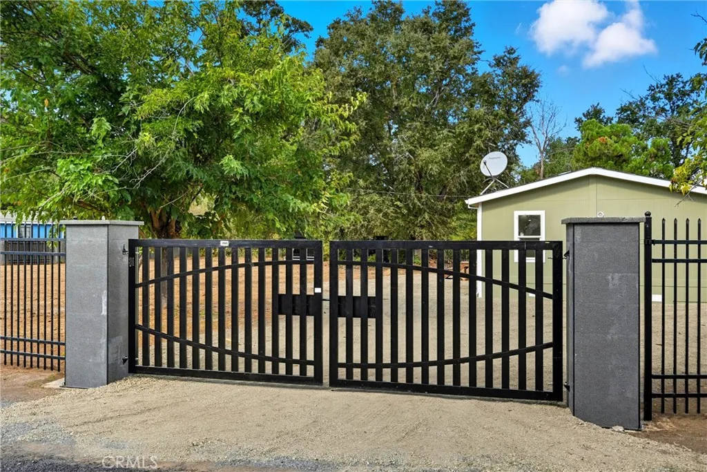 Additional image 4 of 8827 Quarterhorse Ln, Lower Lake, CA 95457