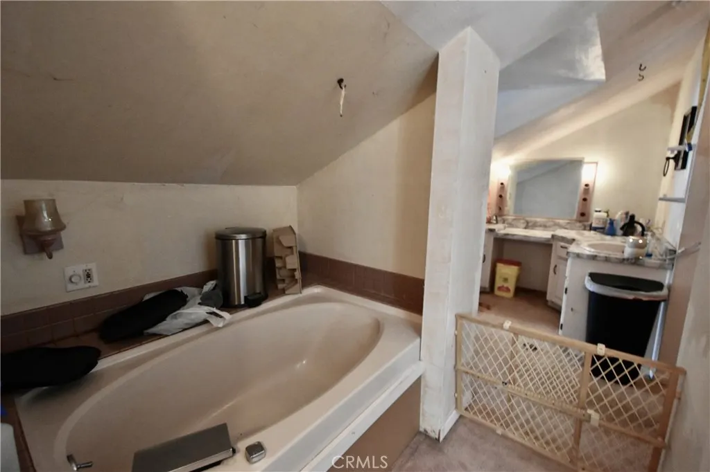 Additional image 83 of 602 Lane St, Yreka, CA 96097