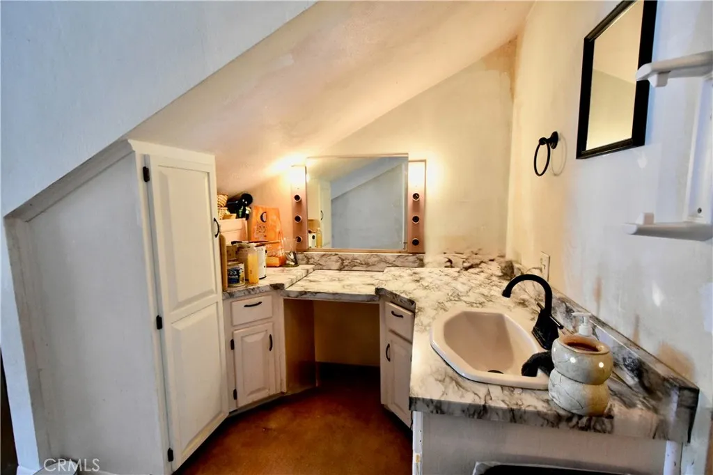 Additional image 84 of 602 Lane St, Yreka, CA 96097