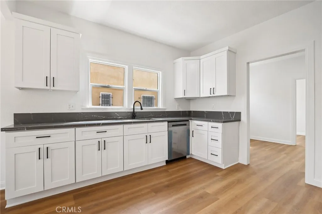 Additional image 43 of 1112 W 64th Street, Los Angeles, CA 90044