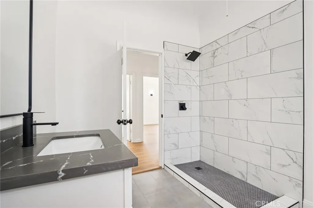 Additional image 47 of 1112 W 64th Street, Los Angeles, CA 90044