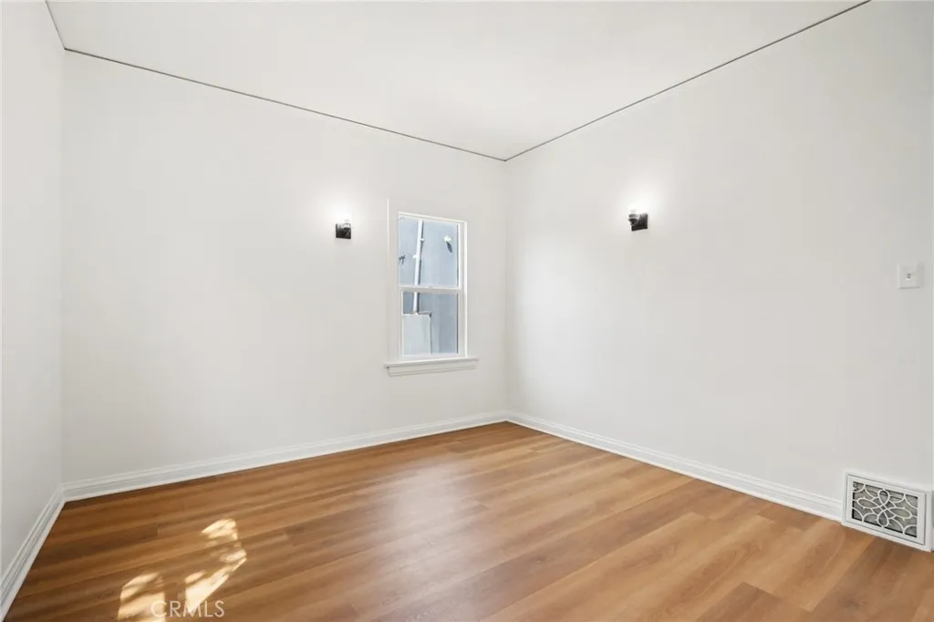 Additional image 50 of 1112 W 64th Street, Los Angeles, CA 90044