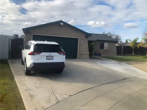 2545 N Cecelia Avenue, Fresno, CA MLS: TR25102203