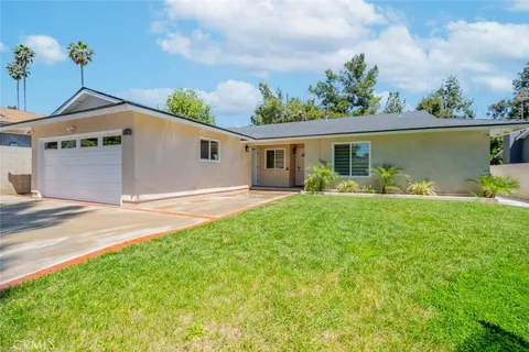 11704 Prager Avenue, Lakeview Terrace, CA 91342 - MLS#: GD24072345