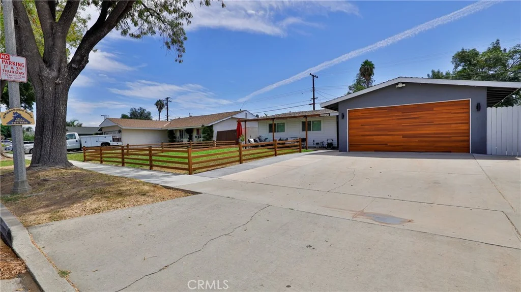 10068 Fox St, Riverside, CA 92503 photo 4