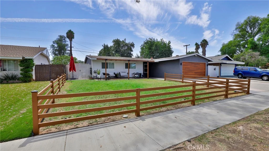10068 Fox St, Riverside, CA 92503 photo 3