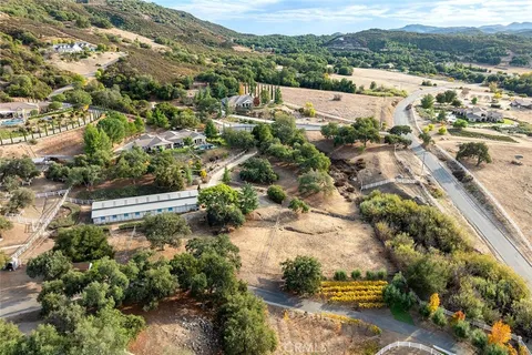 17520 Equestre Court, Murrieta, CA MLS: SW24243298