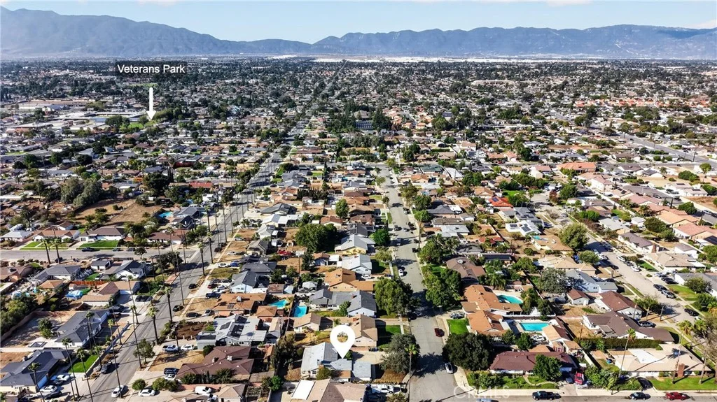 9642 Tangelo Ave, Fontana, CA 92335