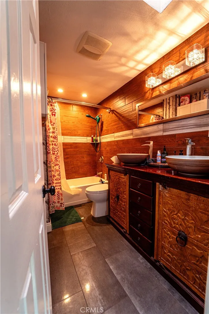 Additional image 58 of 2981 Logan Ave, San Diego, CA 92113