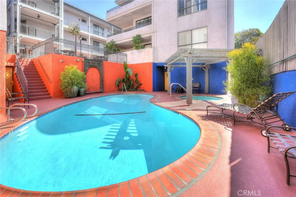 14844 Dickens Street Unit 206, Sherman Oaks, CA 91403