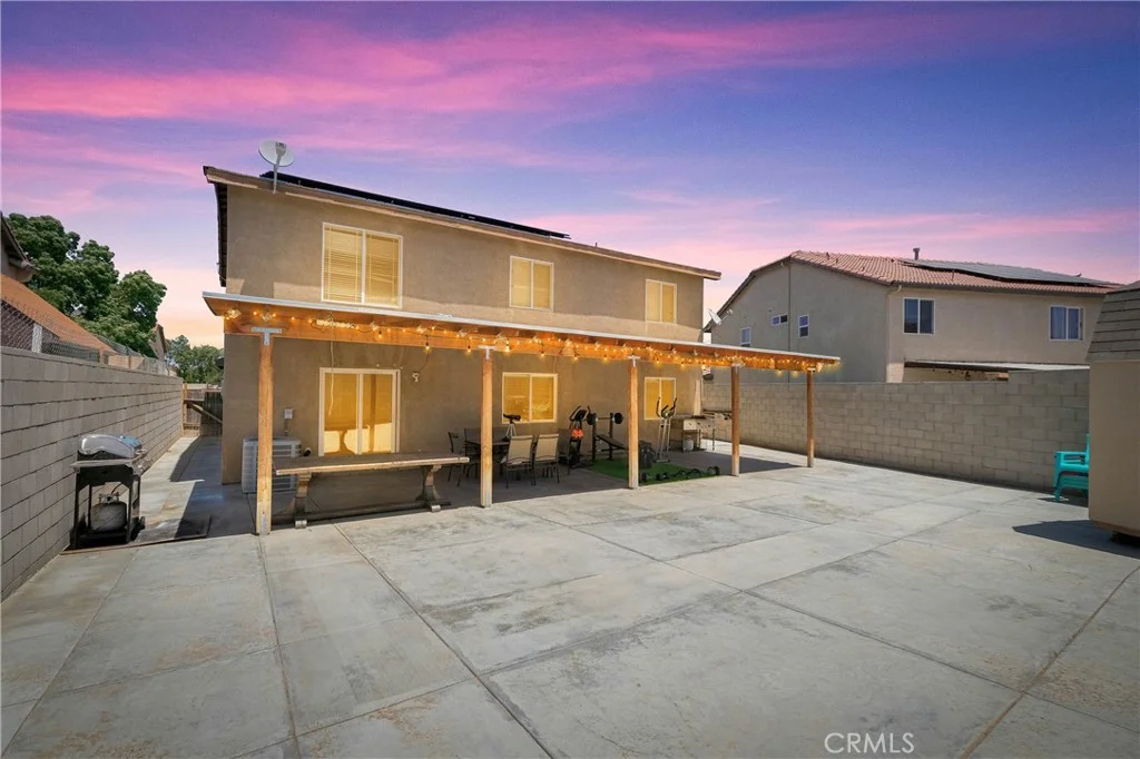 13853 Colorado Ln, Victorville, CA 92394