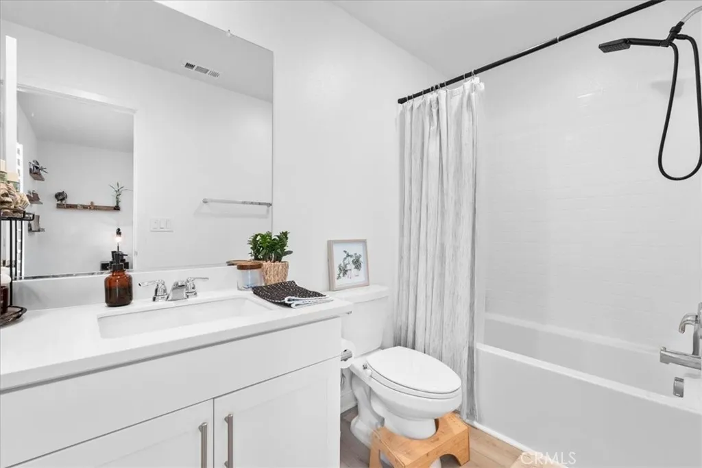 Additional image 76 of 16769 Tea Tree Ln, Fontana, CA 92336