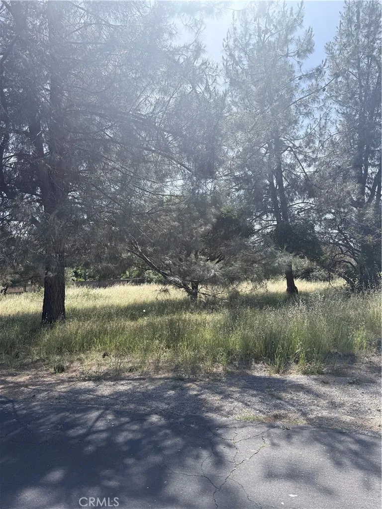 Additional image 6 of 19303 Ravenhill Rd, Hidden Valley Lake, CA 95467