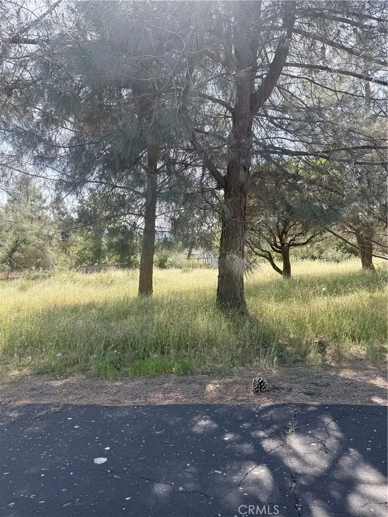 Additional image 8 of 19303 Ravenhill Rd, Hidden Valley Lake, CA 95467
