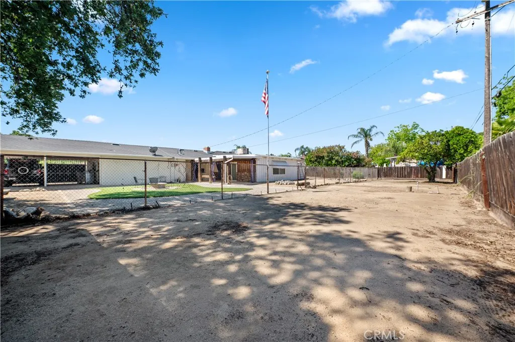 Additional image 94 of 5431 E Indianapolis Ave, Fresno, CA 93727