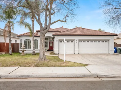 2278 S Preuss Avenue, Fresno, CA 93727 - MLS#: FR25030119