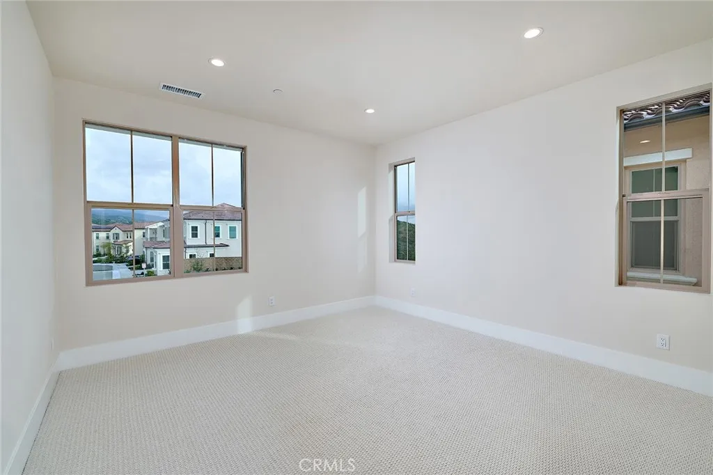 Additional image 98 of 103 Oakstone, Irvine, CA 92618