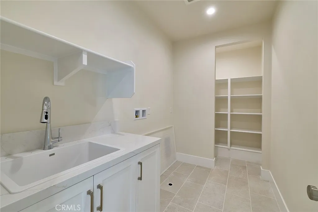Additional image 100 of 103 Oakstone, Irvine, CA 92618