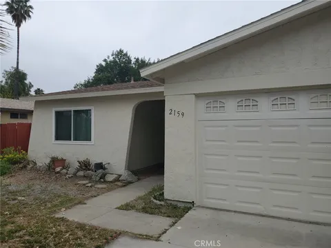 2159 Avenida Estrada, Hemet, CA MLS: SW25108712